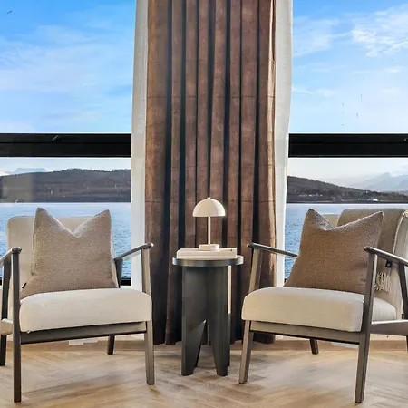 Steam Pier Adventure Lägenhet Kvaloya