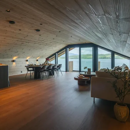 Steam Pier Apartment