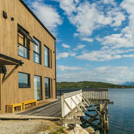 Steam Pier Apartment *