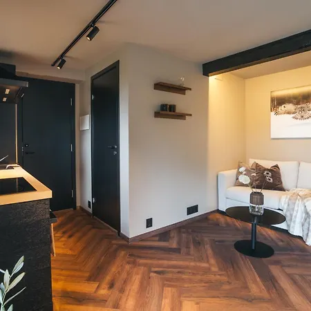 Steam Pier Apartment