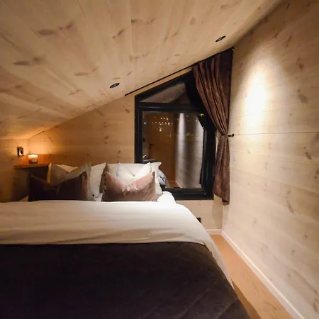 Steam Pier Adventure Apartamento Kvaloya