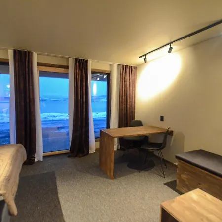 Steam Pier Apartment *