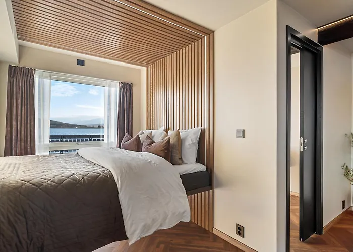 Steam Pier Adventure * Kvaloya