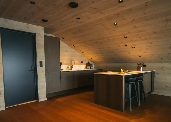 Steam Pier Adventure Appartamento Kvaloya