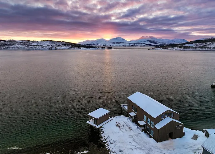 Steam Pier Adventure * Kvaloya